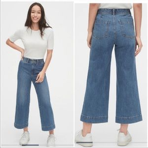 GAP High Rise Wide Leg Crop Jeans